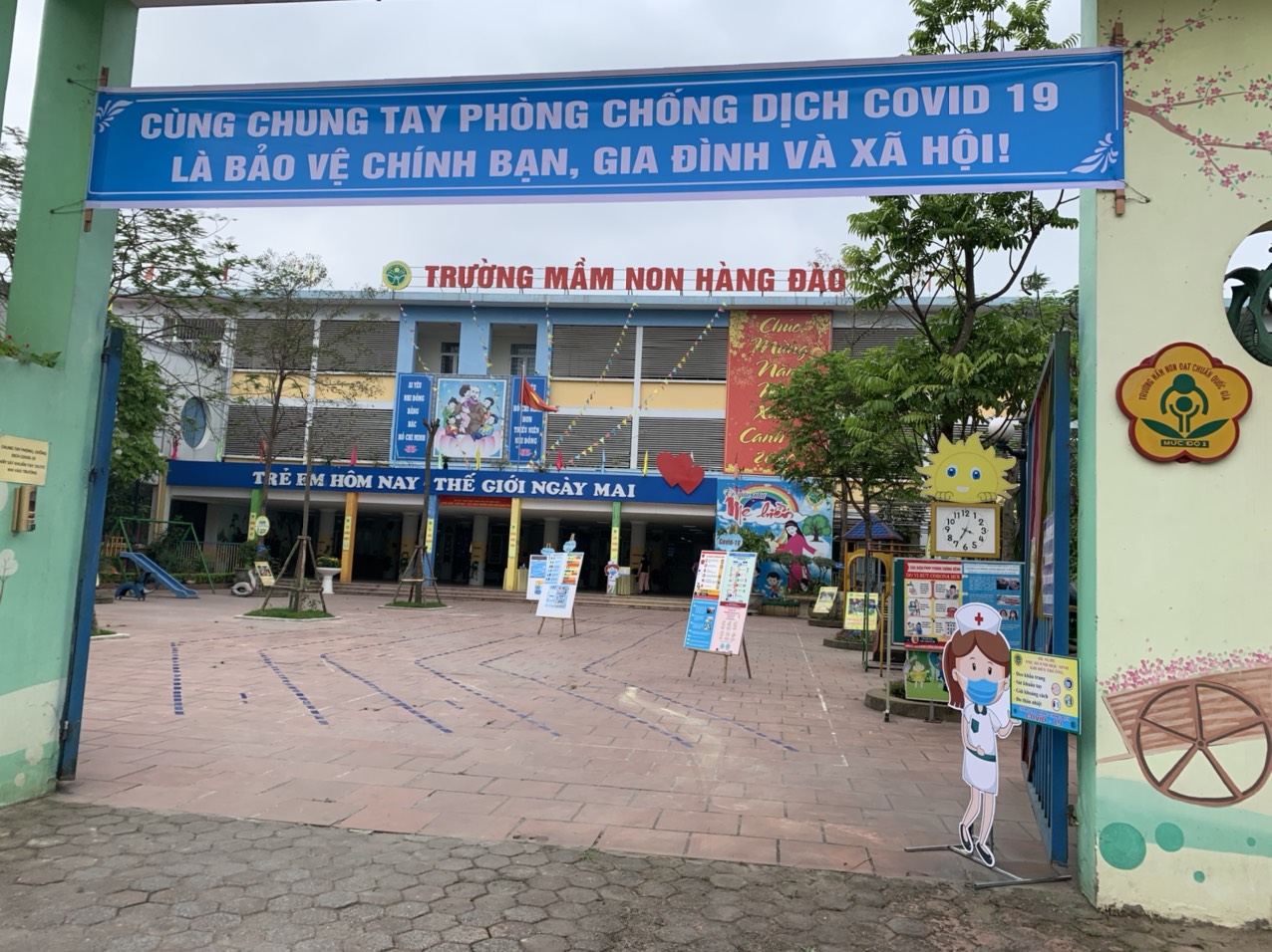 Công tác chuẩn bị để đón các bạn học sinh quay lại trường học