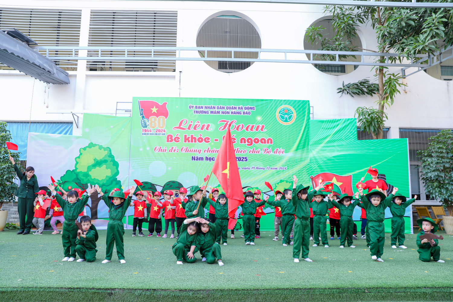 LIÊN HOAN "BÉ KHỎE - BÉ NGOAN" VỚI CHỦ ĐỀ "CHÚNG CHÁU NOI THEO CHÚ BỘ ĐỘI