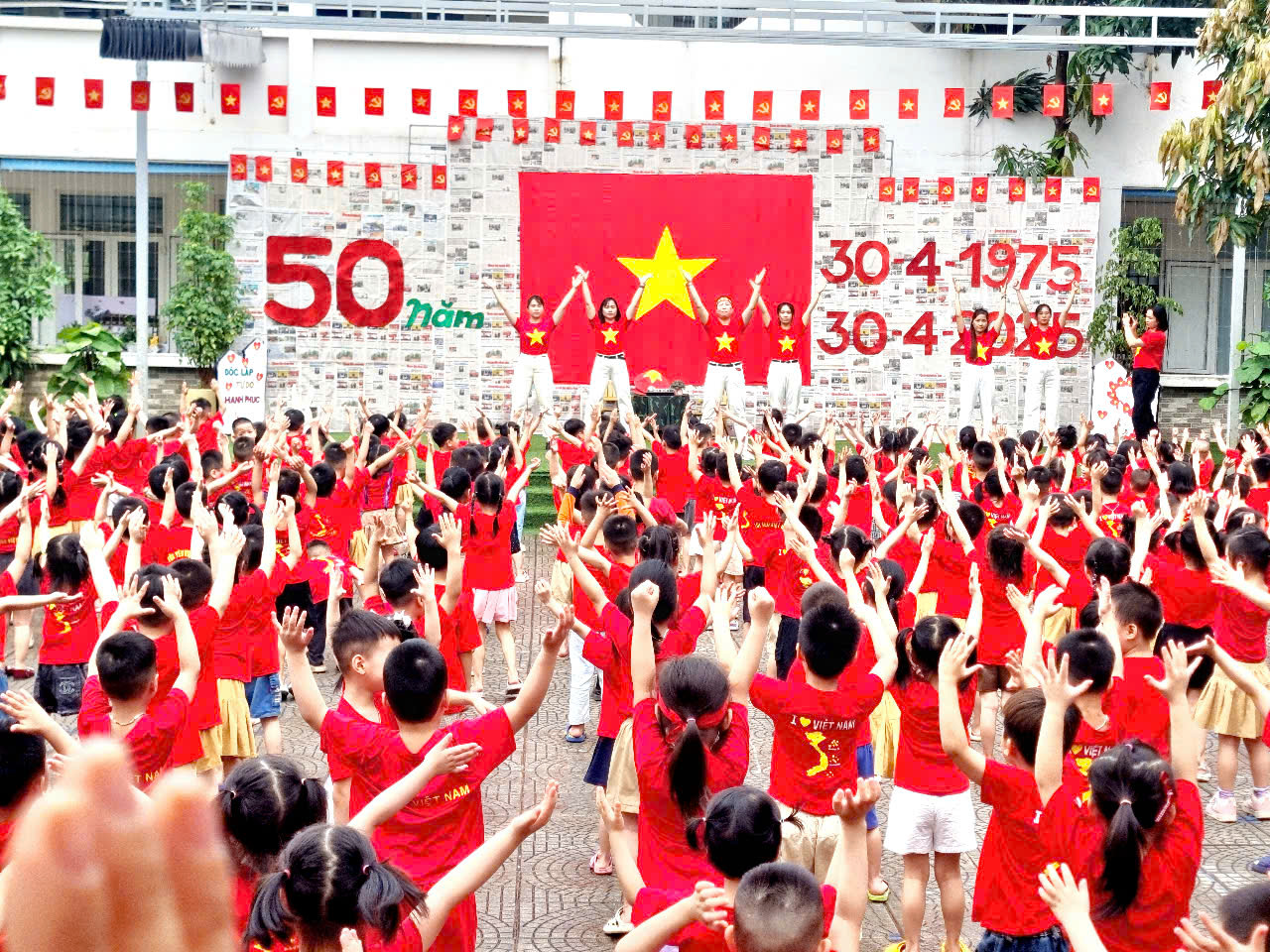 TRƯỜNG MẦM NON HÀNG ĐÀO HƯỚNG VỀ KỶ NIỆM 50 NĂM NGÀY GIẢI PHÓNG MIỀN NAM, THỐNG NHẤT ĐẤT NƯỚC (30/4/1975 – 30/4/2025)