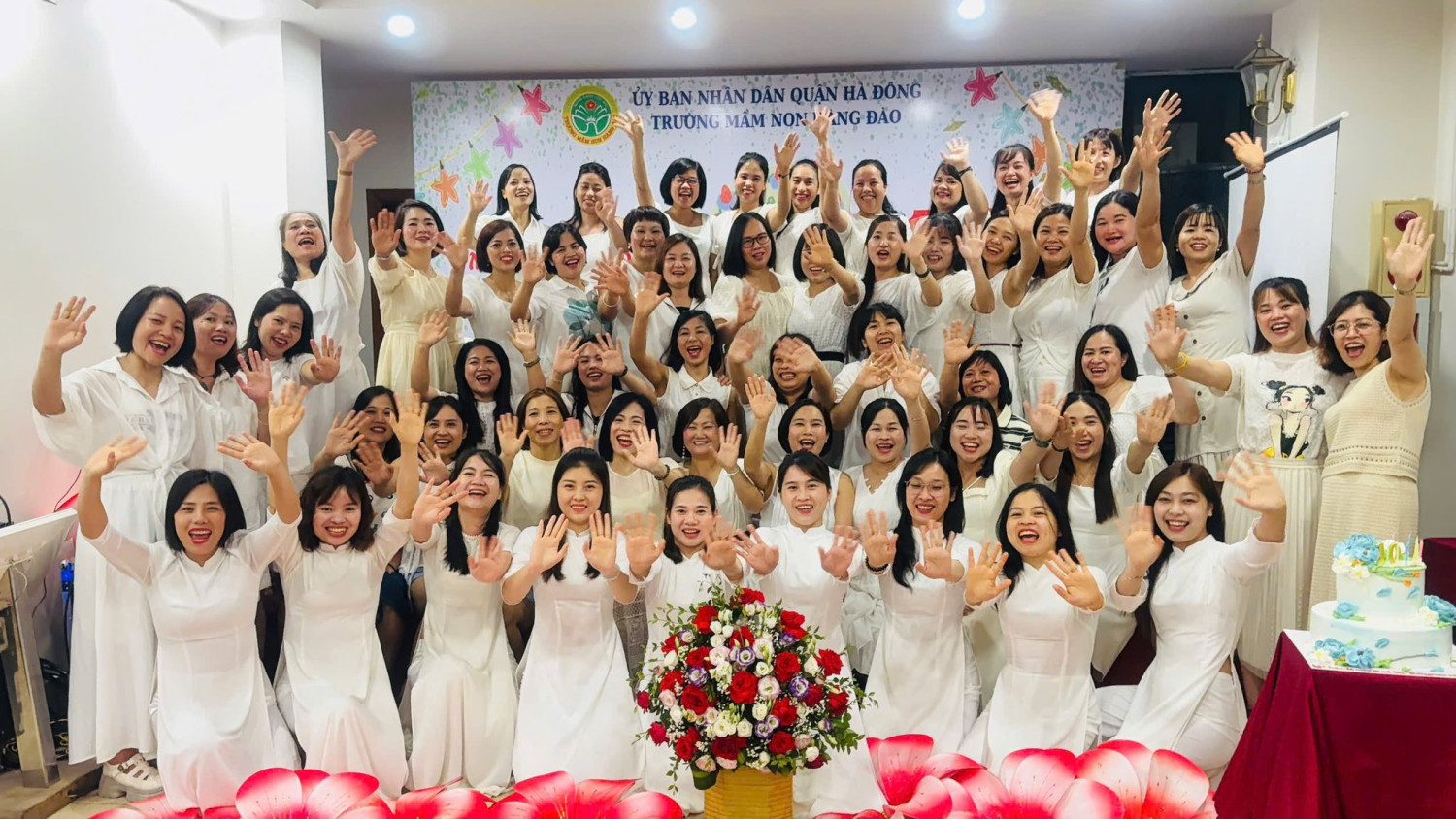 KỶ NIỆM 10 NĂM THÀNH LẬP TRƯỜNG MẦM NON HÀNG ĐÀO